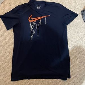 NIKE BASKETBALL TEE